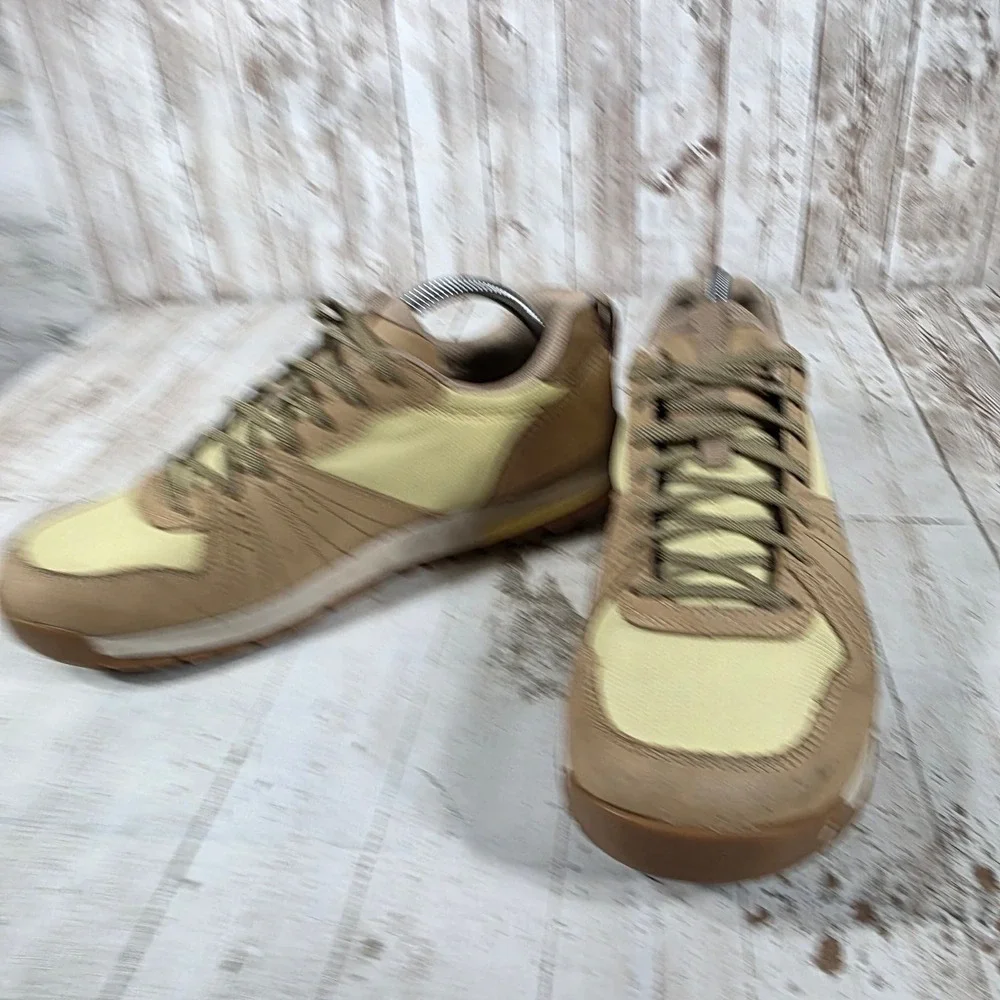 Oboz Womens Low Top Hiking Shoes Tan Yellow Nubuck Mesh Trail Sneakers 10.5 US